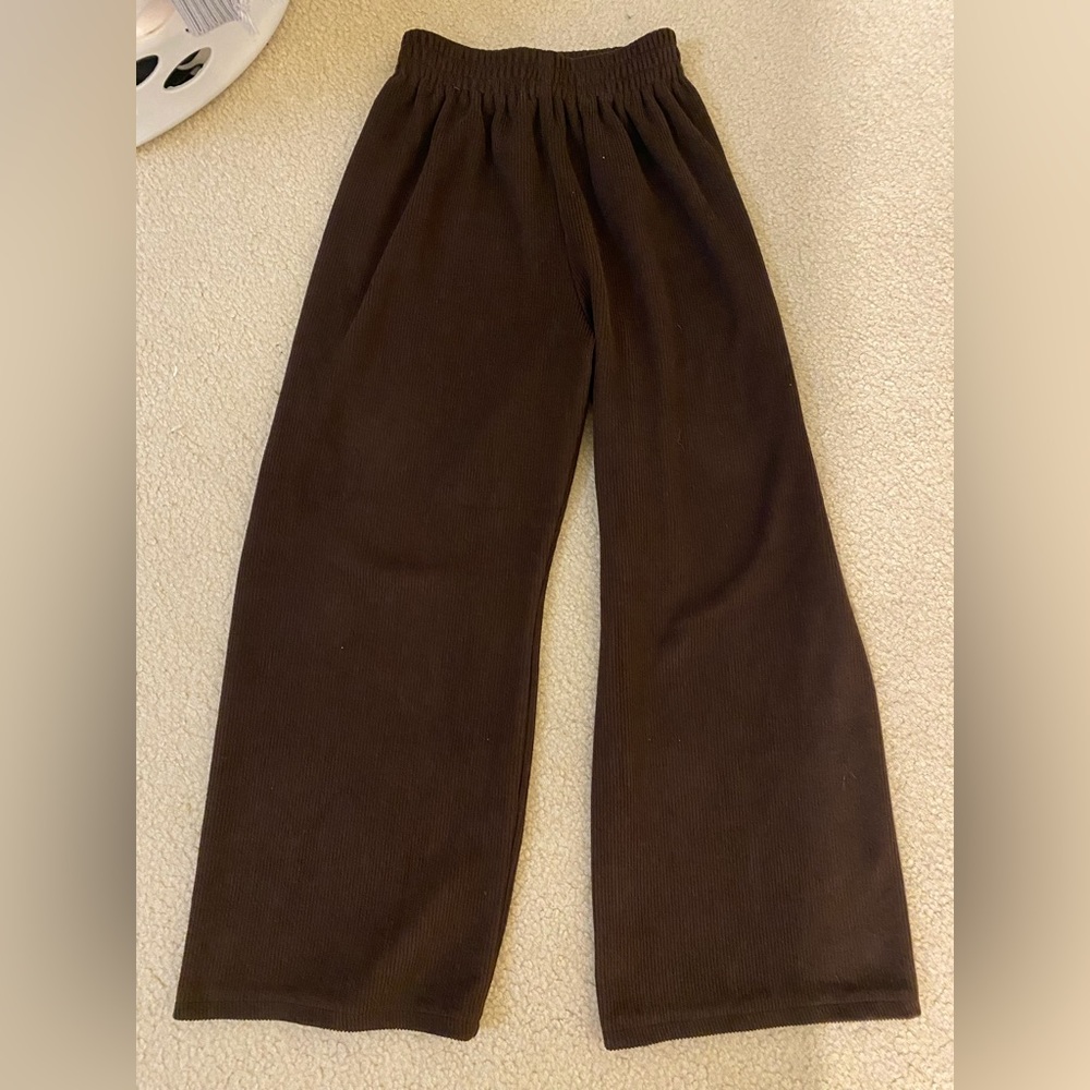 Brand: N/A , fits S-M (waist band stretches), brown corduroy pants